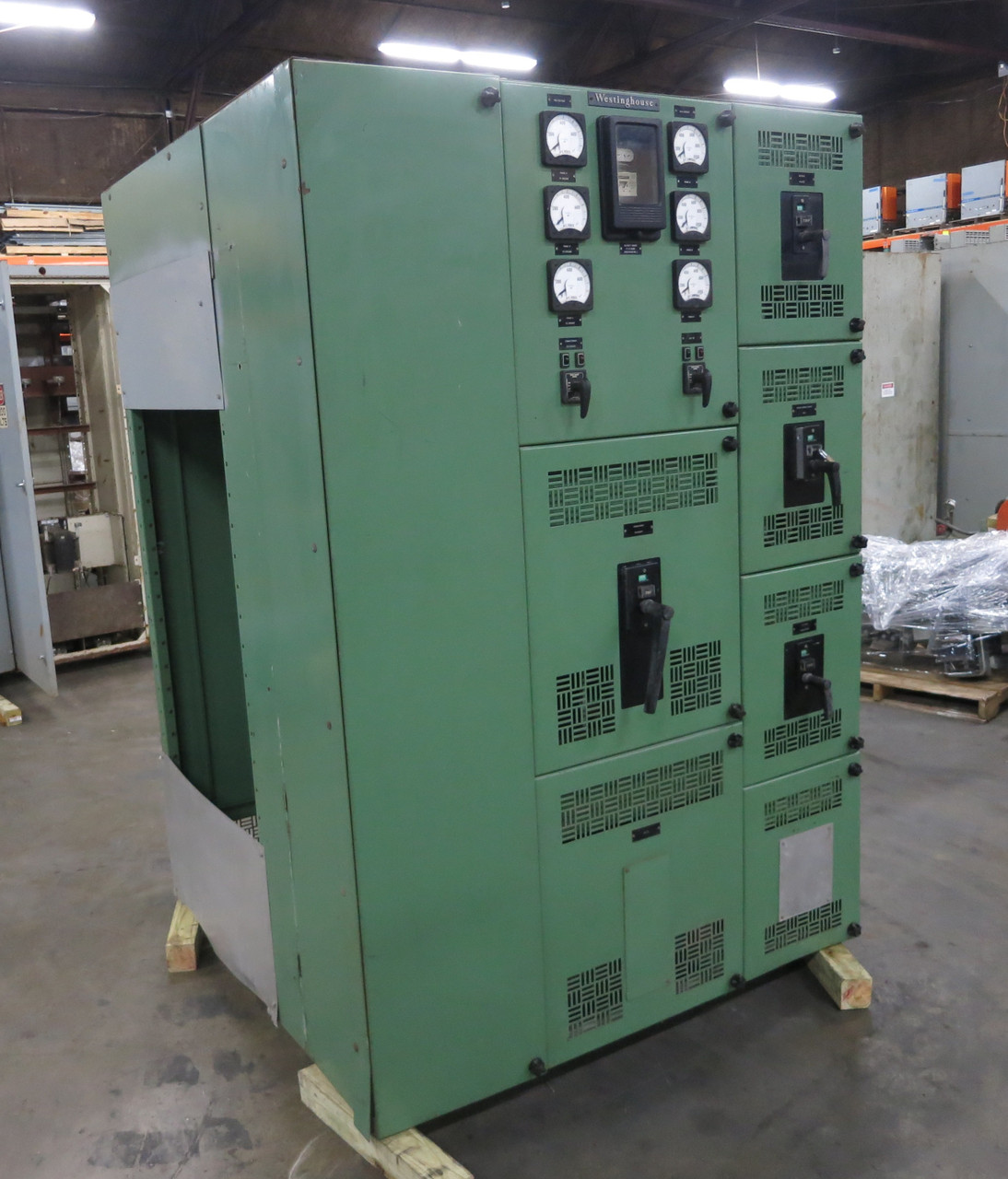 Westinghouse 1600A DB Main Breaker Panel 3PH 3W Switchgear 1600 Amp DB50 DB25 (DW5807-1)