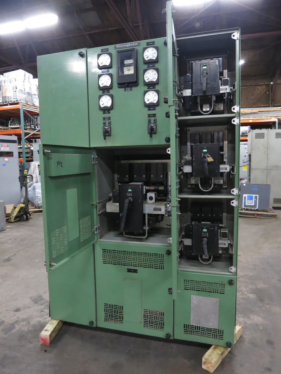 2nd Image of DW5807
