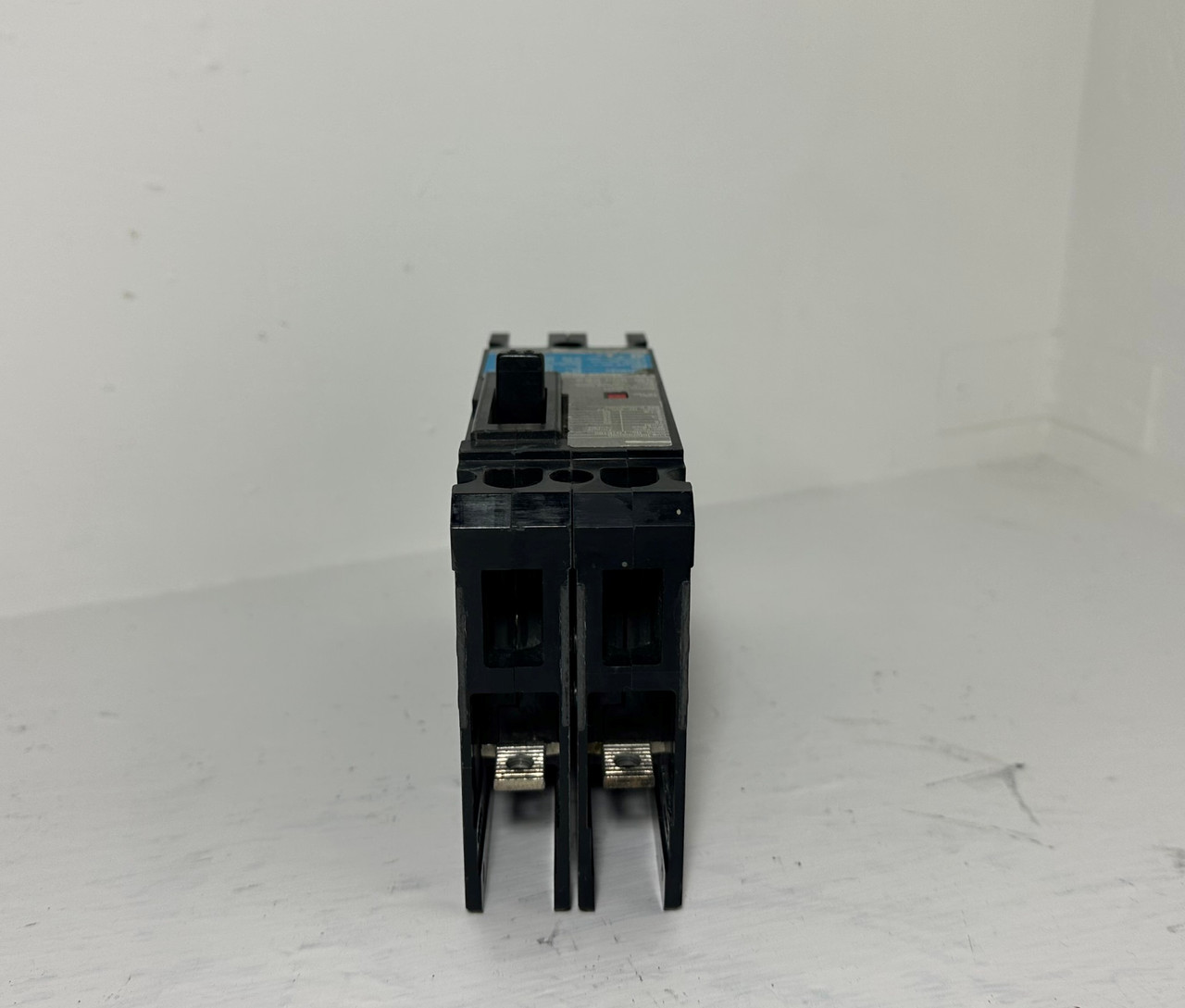 Siemens ED42B080 80A Sentron 2 Pole Circuit Breaker ED4 480 VAC 2P ITE 80 Amp (EM4916-1)
