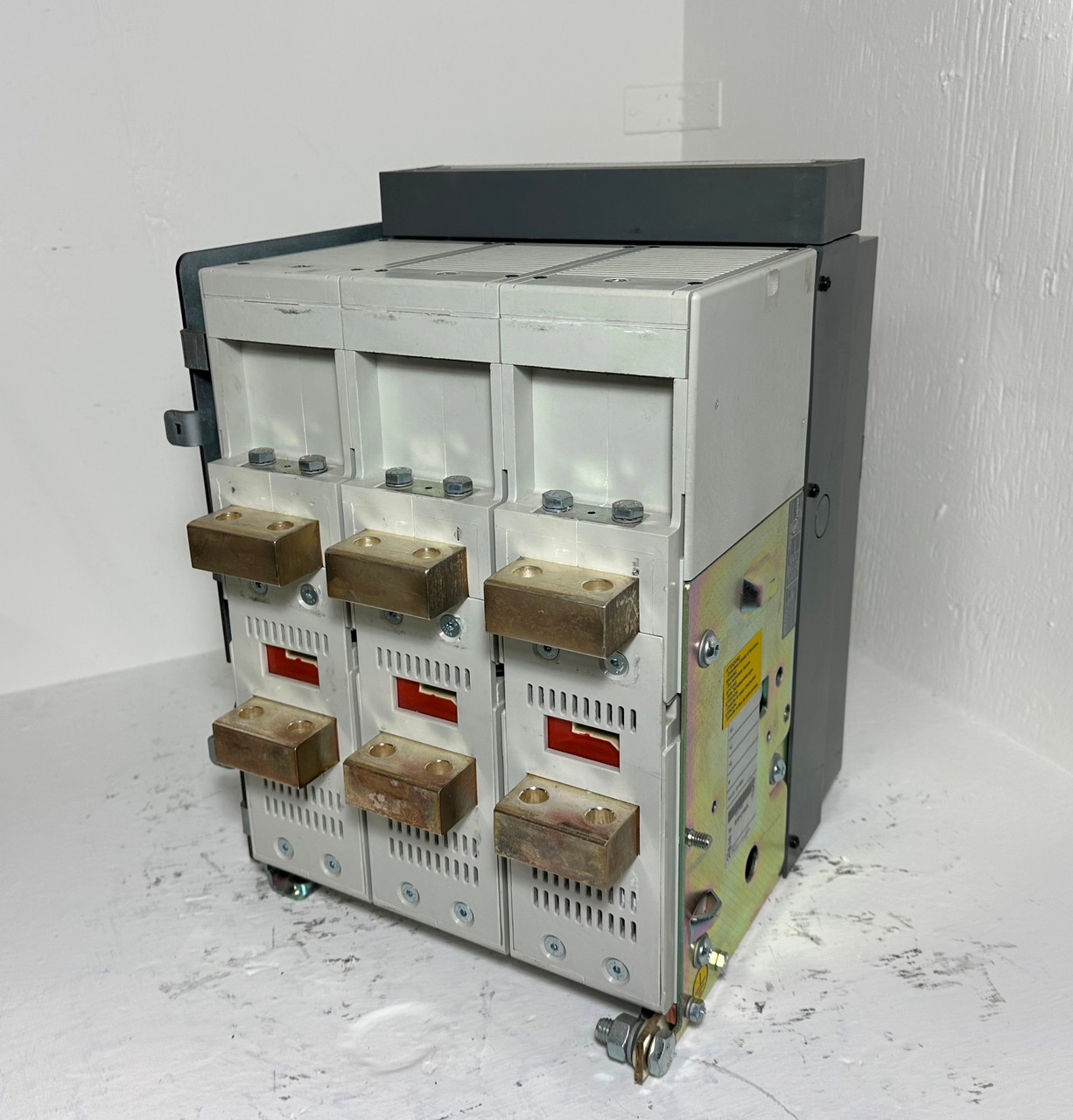 ABB 1600A SACE Emax E2S-A 16 Draw-Out Breaker LSIG w/ 800 Amp Plug E2S-A16 (EM4920-1)