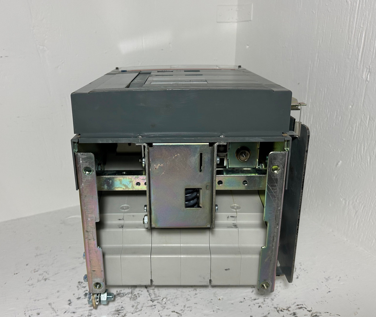 ABB 1600A SACE Emax E2S-A 16 Draw-Out Breaker LSIG w/ 800 Amp Plug E2S-A16 (EM4920-1)