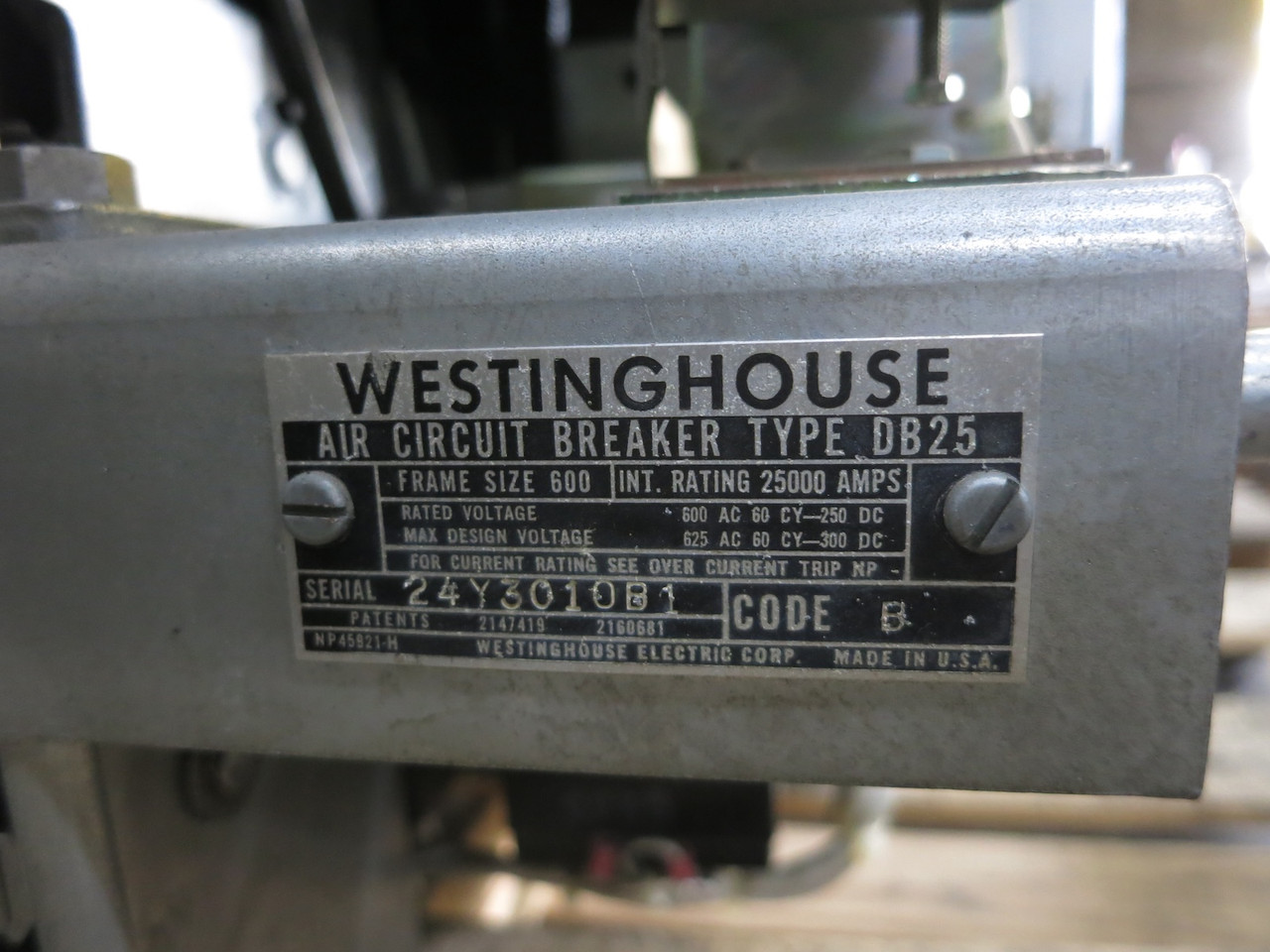 2nd Image of DW5827