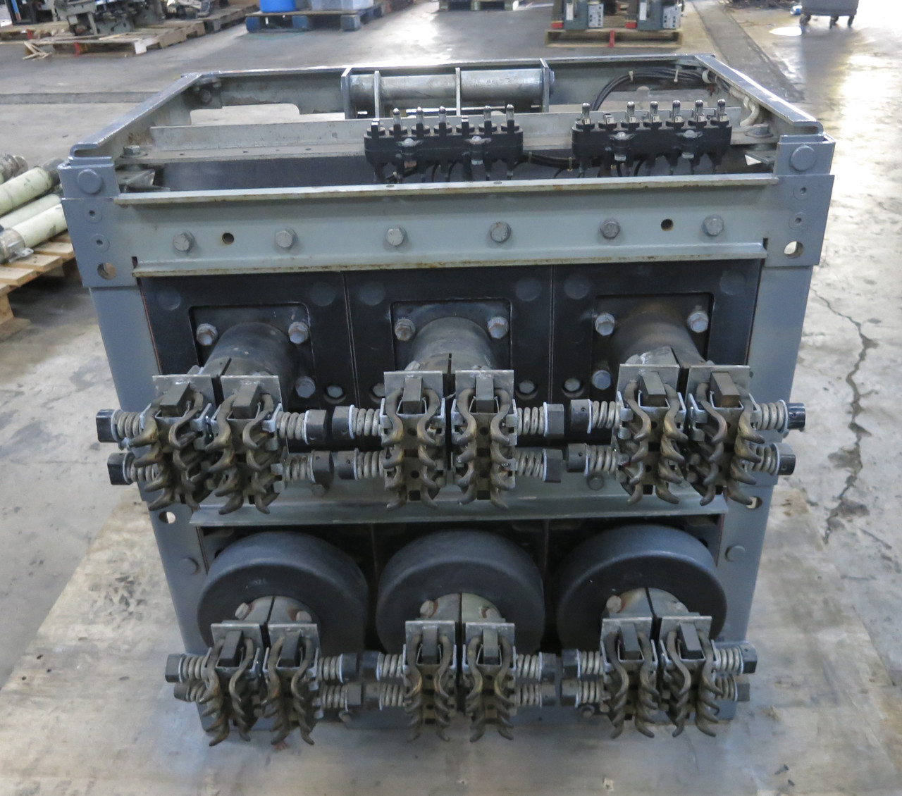GE AKR-5C-75 3200A EO Circuit Breaker LSG SST Trip Unit 568B604G31 3200 Amp (DW5833-1)