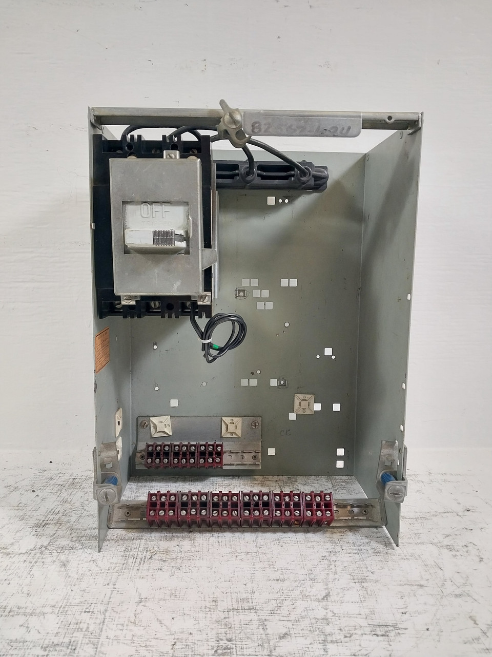 Westinghouse Type W 15 Amp Breaker Feeder Motor Control Center Bucket 18" 15A (BJ0651-1)