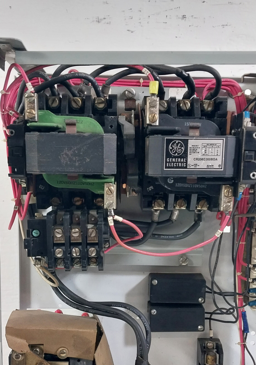 General Electric GE 8000 Size 2 Reversing Starter 15 Amp Breaker 24" MCC Bucket (BJ0660-1)