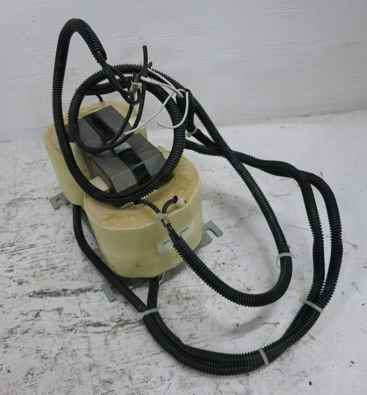 Cutler Hammer PT3E0D4 Control Power Transformer Ampgard Mega 3 SL PT3EOD4 (DW5880-1)