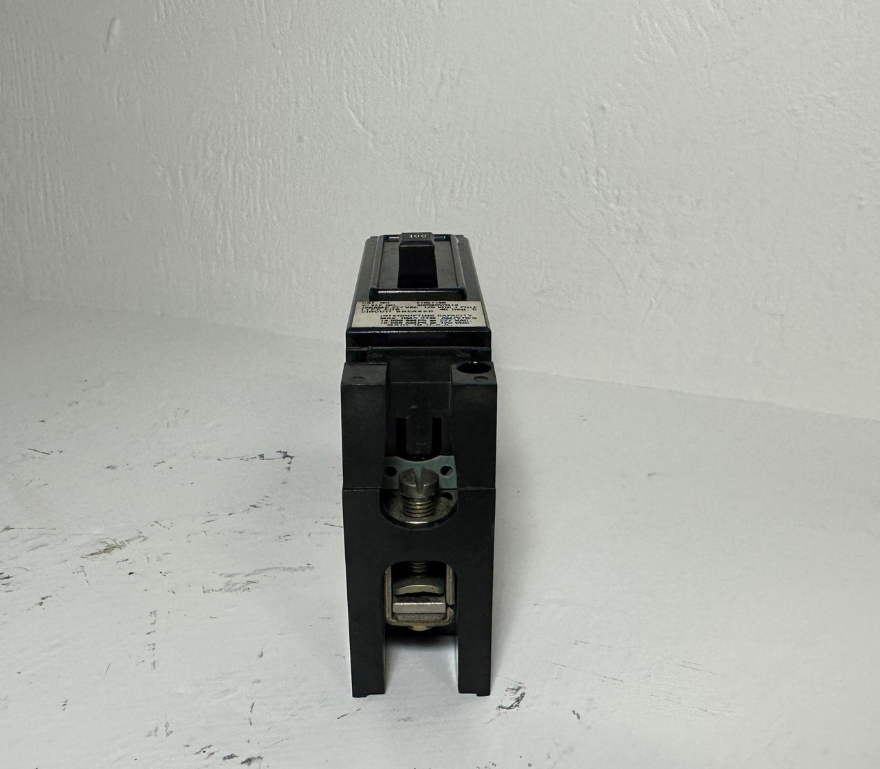 Cutler Hammer EHB1100 100A 1 Pole Circuit Breaker 277 VAC Type EHB 1P 100 Amp (EM4964-1)