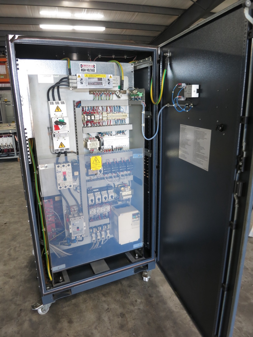 Baldwin TJUV155 S116 Process Control Drive Cabinet CIMR-V7AZ45P5 UV PLC 100-D110 (DW5921-1)