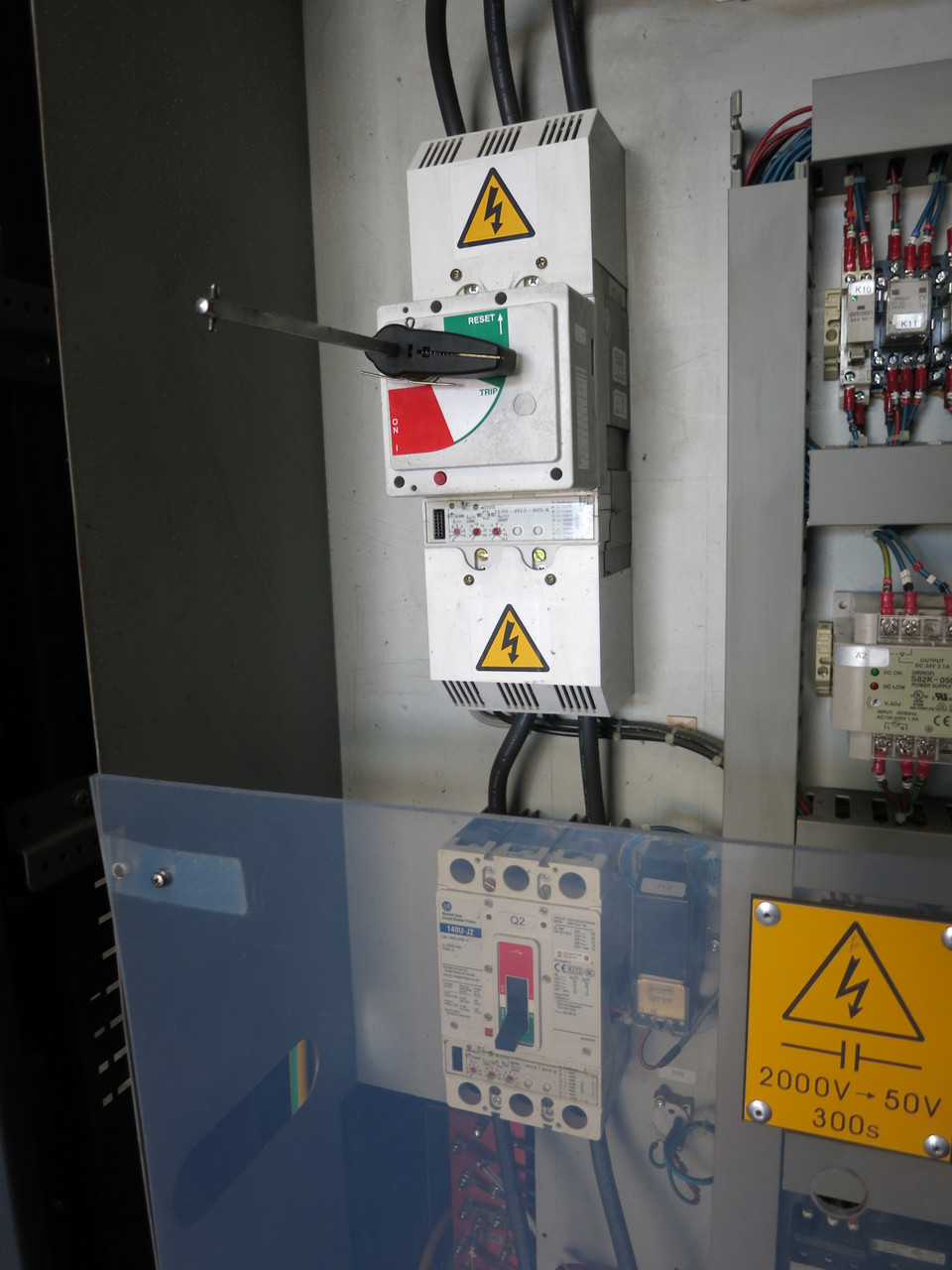 Baldwin TJUV155 S116 Process Control Drive Cabinet CIMR-V7AZ45P5 UV PLC 100-D110 (DW5921-1)