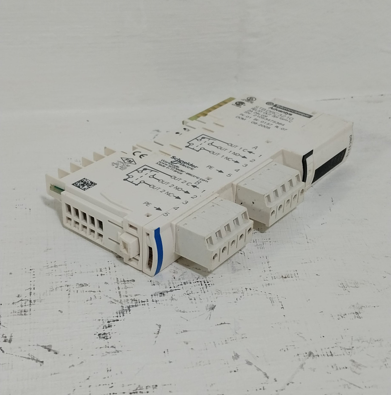 New Telemecanique Advantys STBDRC3210 Relay Output Module 2A 24V Coil 2pt PLC (BJ0715-6)