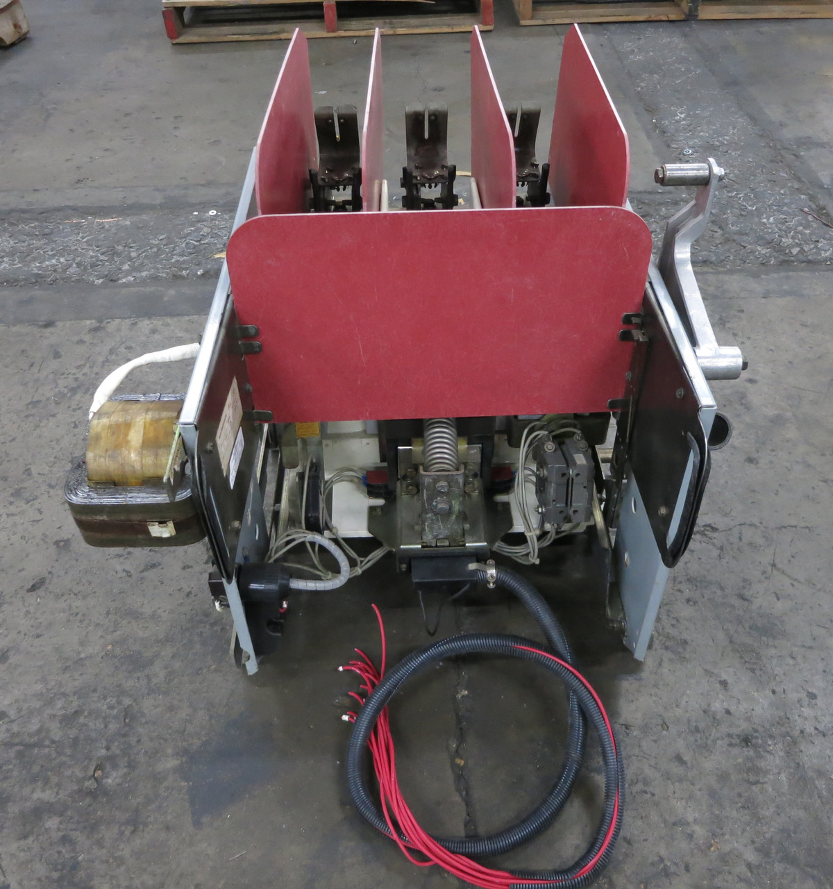 Cutler Hammer SJA50VW430 360A 7200V Vacuum Contactor Ampgard 2197A01G03 7.2kV (DW5936-3)