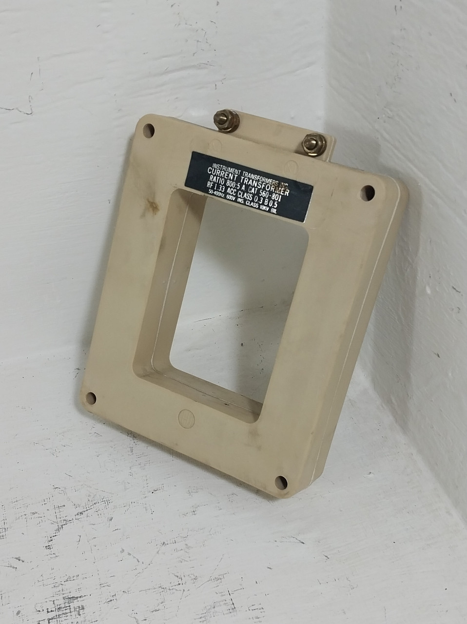 Instrument Transformers 560-801 Current Transformer Ratio 800:5A CT (BJ0731-4)