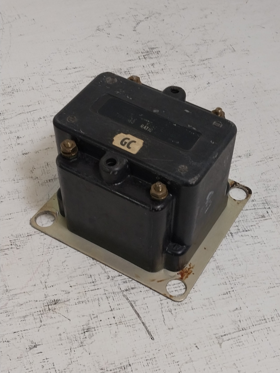 Instrument Transformers Cat 460 G-480 Type 460 Ratio 4:1 Potential Transformer (BJ0736-25)