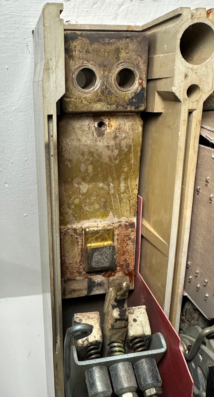 Gould ITE CR3-B200 2000A Cordon Circuit Breaker w/ 2000 Amp Trip CR3B200 I-T-E (EM4999-2)