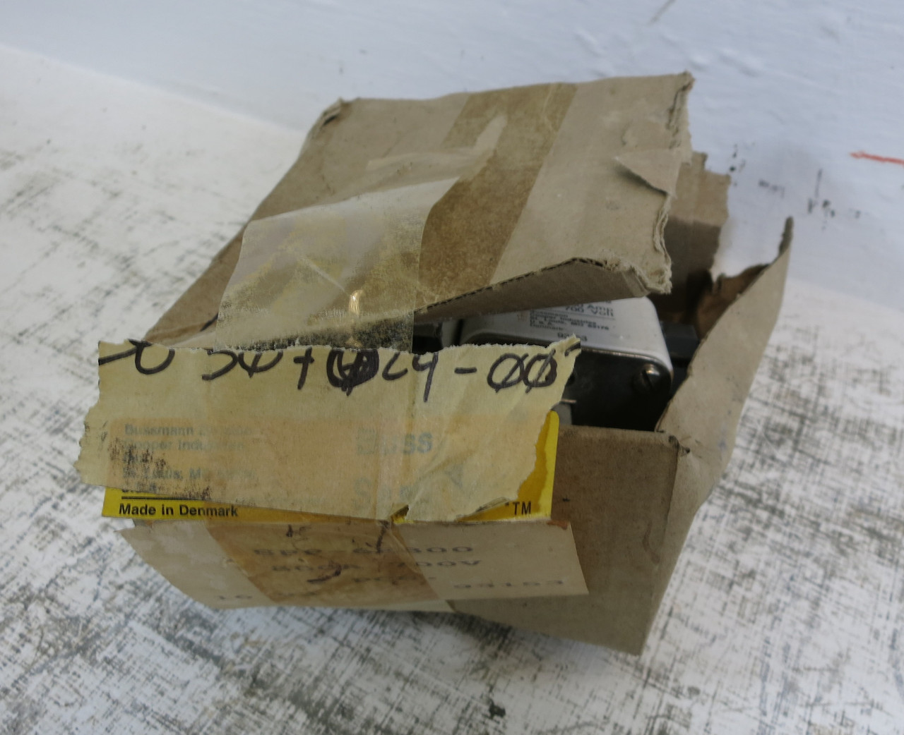 NEW Buss Semitron SPP-6E800 800A 700V Fuse Bussman Cooper 800 Amp (BOX OF 2) (DW5974-1)