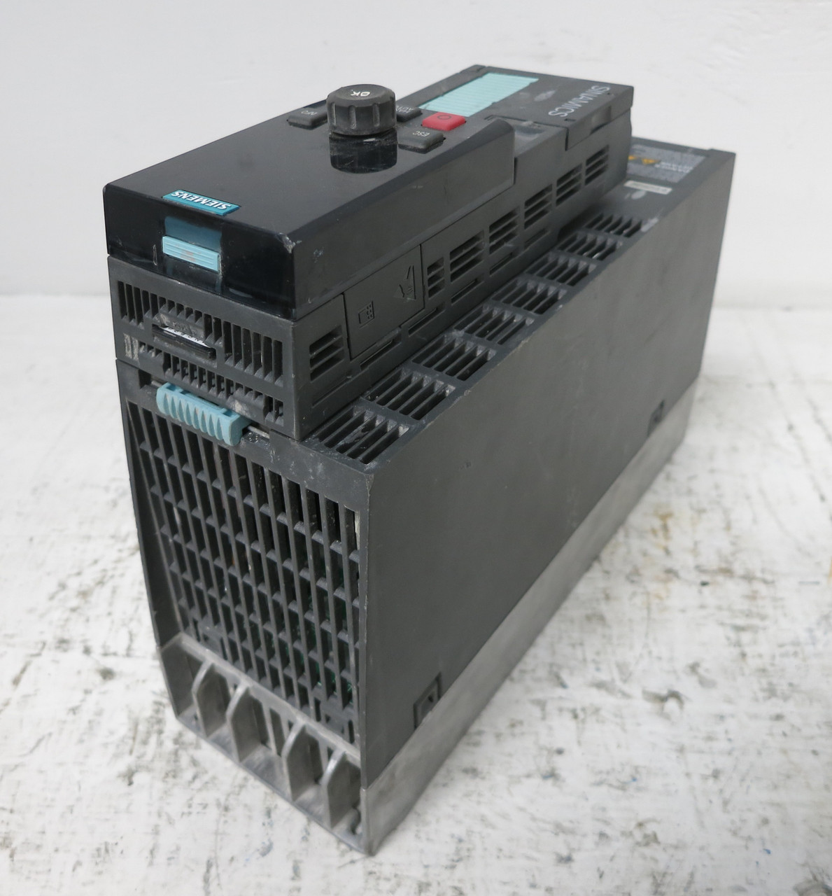Siemens 6SL3210-1NE21-8UL0 Sinamics Power Module Drive 10HP PM230 Control CU240B (DW5984-2)