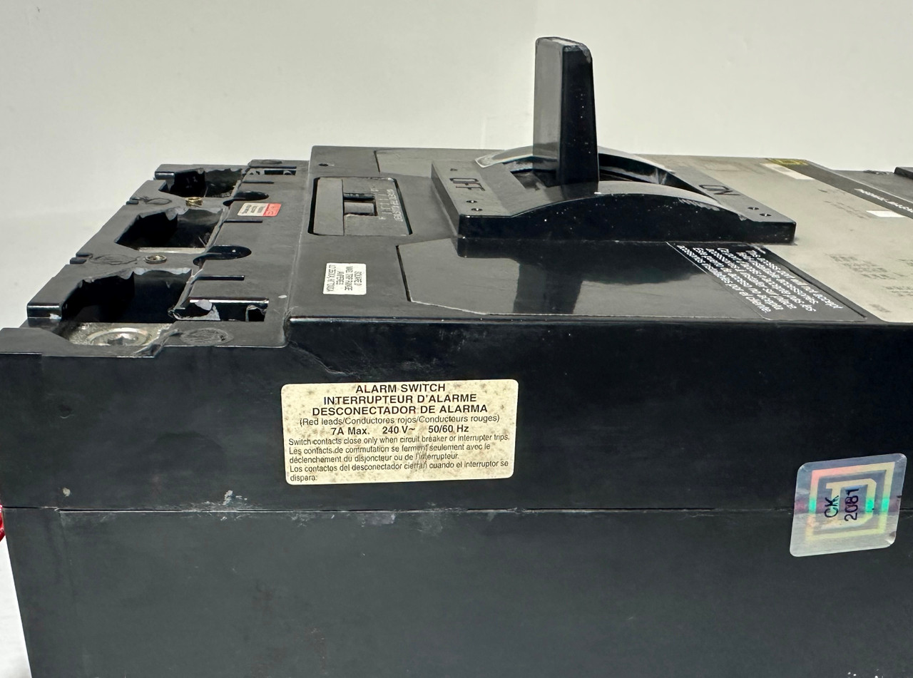 Square D MHP367002100 700A Circuit Breaker w/ Alarm Switch 600V MHP36700 700 Amp (EM5008-2)