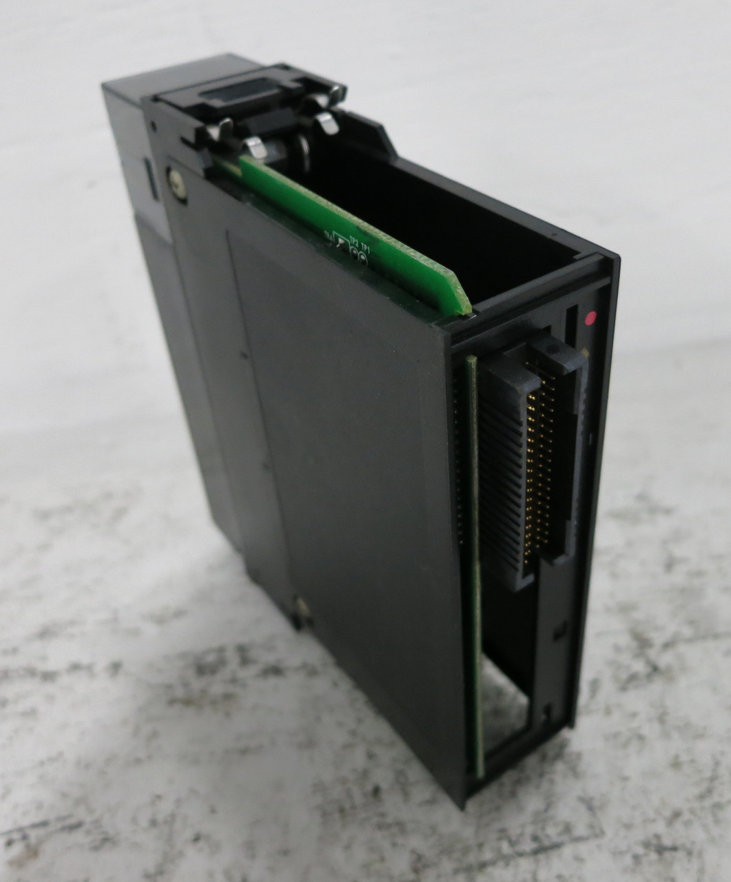 Allen Bradley 1756-IB16I Ser A Rev K01 F/W 2.2 DC Input ControlLogix PLC Module (DW6009-1)