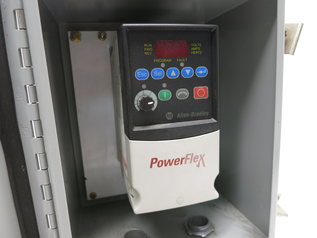 Allen Bradley 22A-D1P4N104 Ser A 0.5 HP PowerFlex 4 AC VS Drive Enclosed Type 12 (DW6062-1)