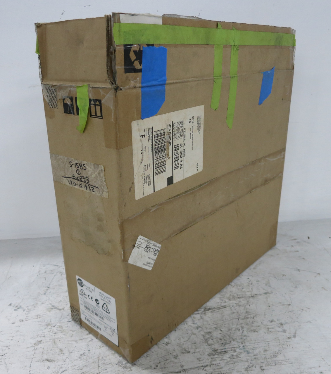 NEW Allen Bradley 6176M-15VN Ser B 15" Standard Screen Monitor 1550M 15 in Vesa (DW6097-1)