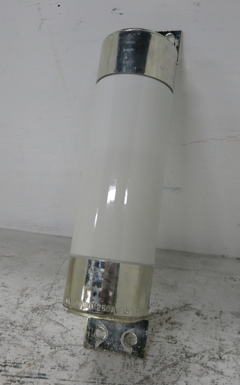 Image of EMICC RE4/T82007/7 250A 3.6 kV High Voltage HRC Fuse 250 Amp RE4T820077