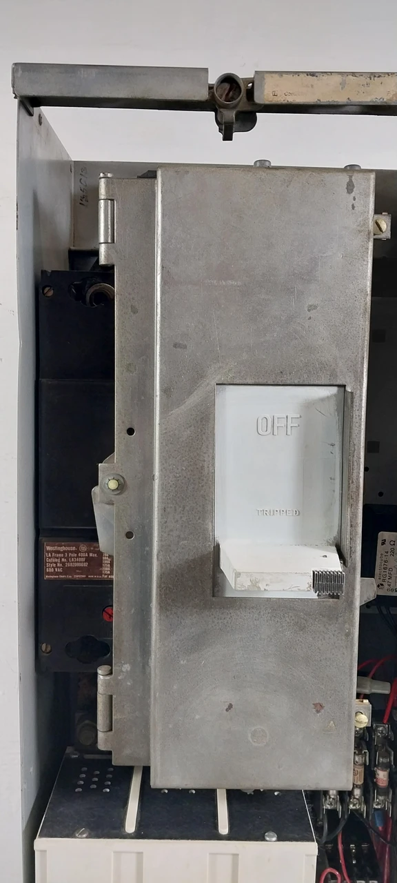 Westinghouse Type W Size 5 Starter 400A Breaker 36" MCC Bucket 400 Amp No Door (BJ0777-1)