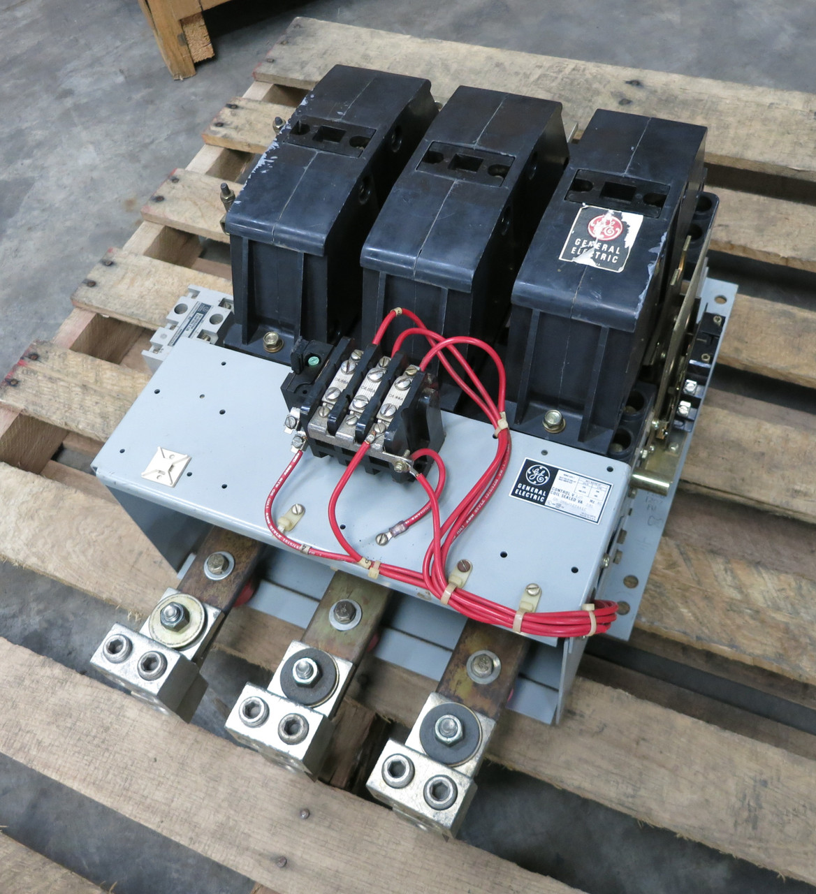 Image of GE CR286J022AA1E Size 7 Motor Starter 600 HP 810A CR-286J022AA1E 120V Coil