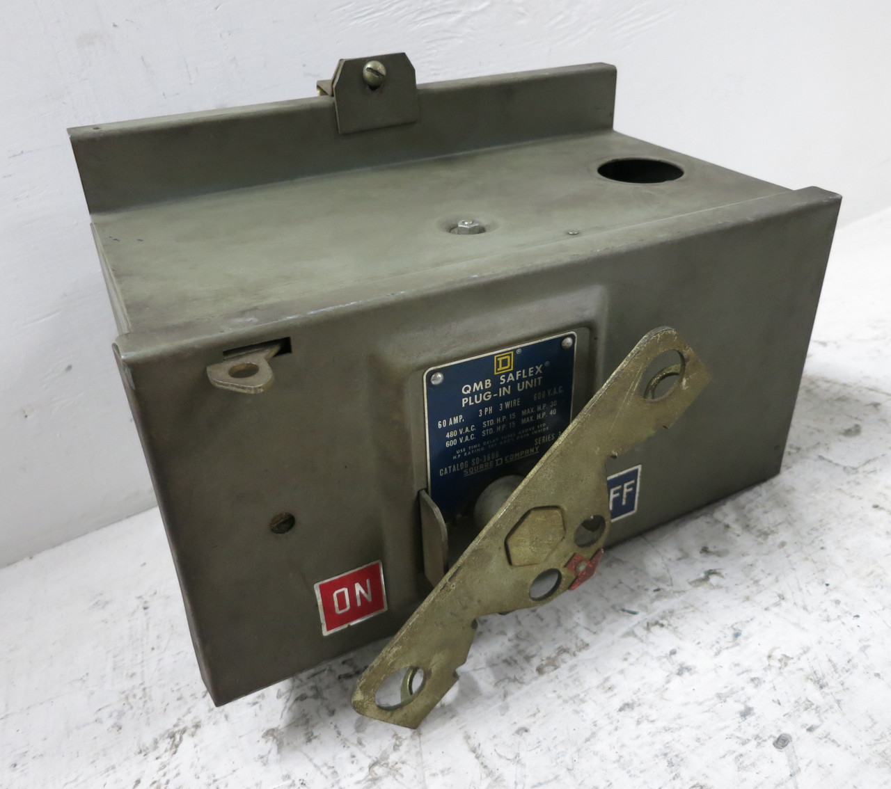 Square D SD-3606 60A 600V QMB Saflex Fusible Busway Switch Bus Plug 60 Amp 3Ph3W (DW6165-2)