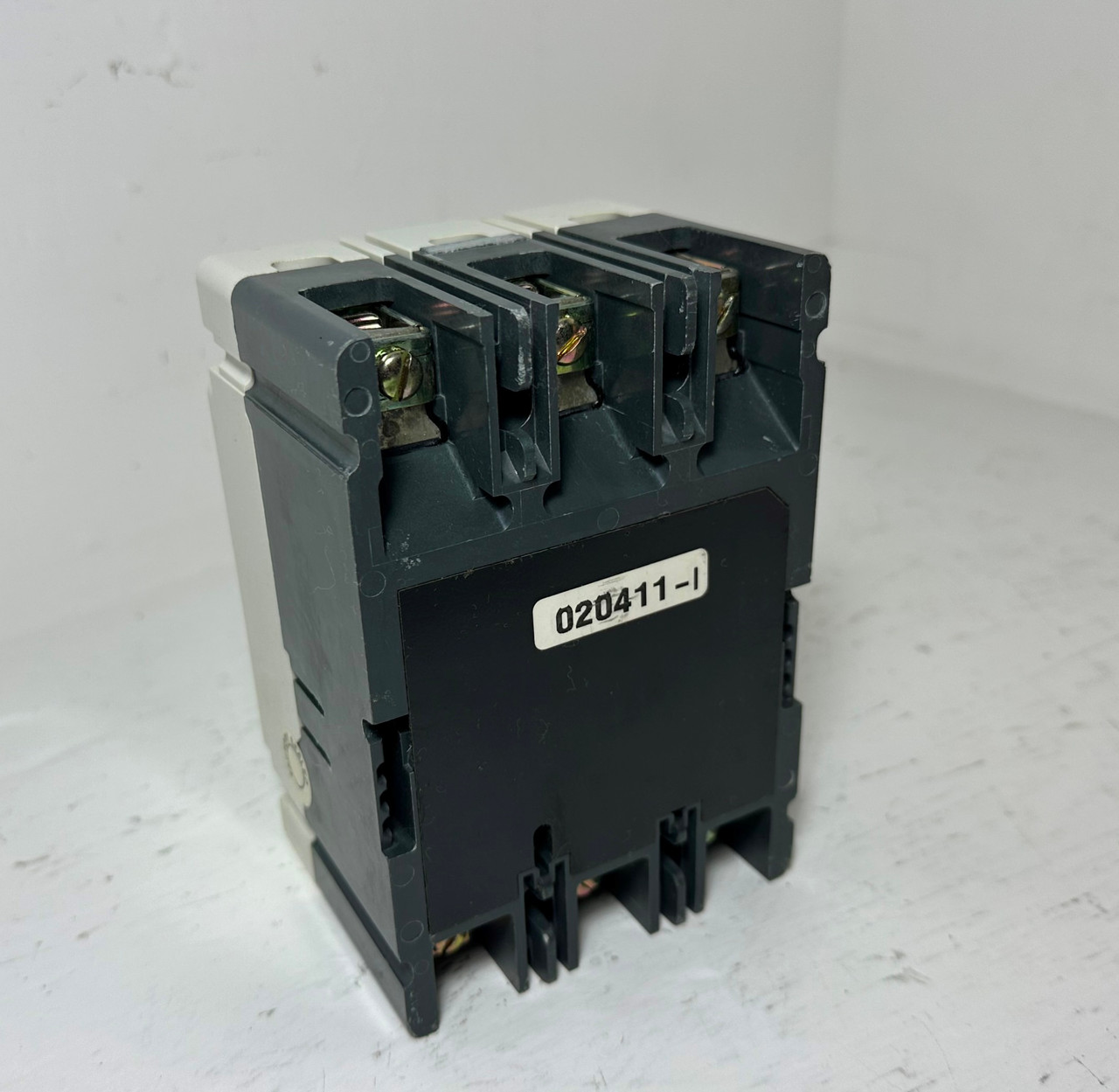 NEW Cutler Hammer EHD3070L 70A Circuit Breaker Glossy Red 480 VAC 3P 70 Amp NIB (EM5079-1)