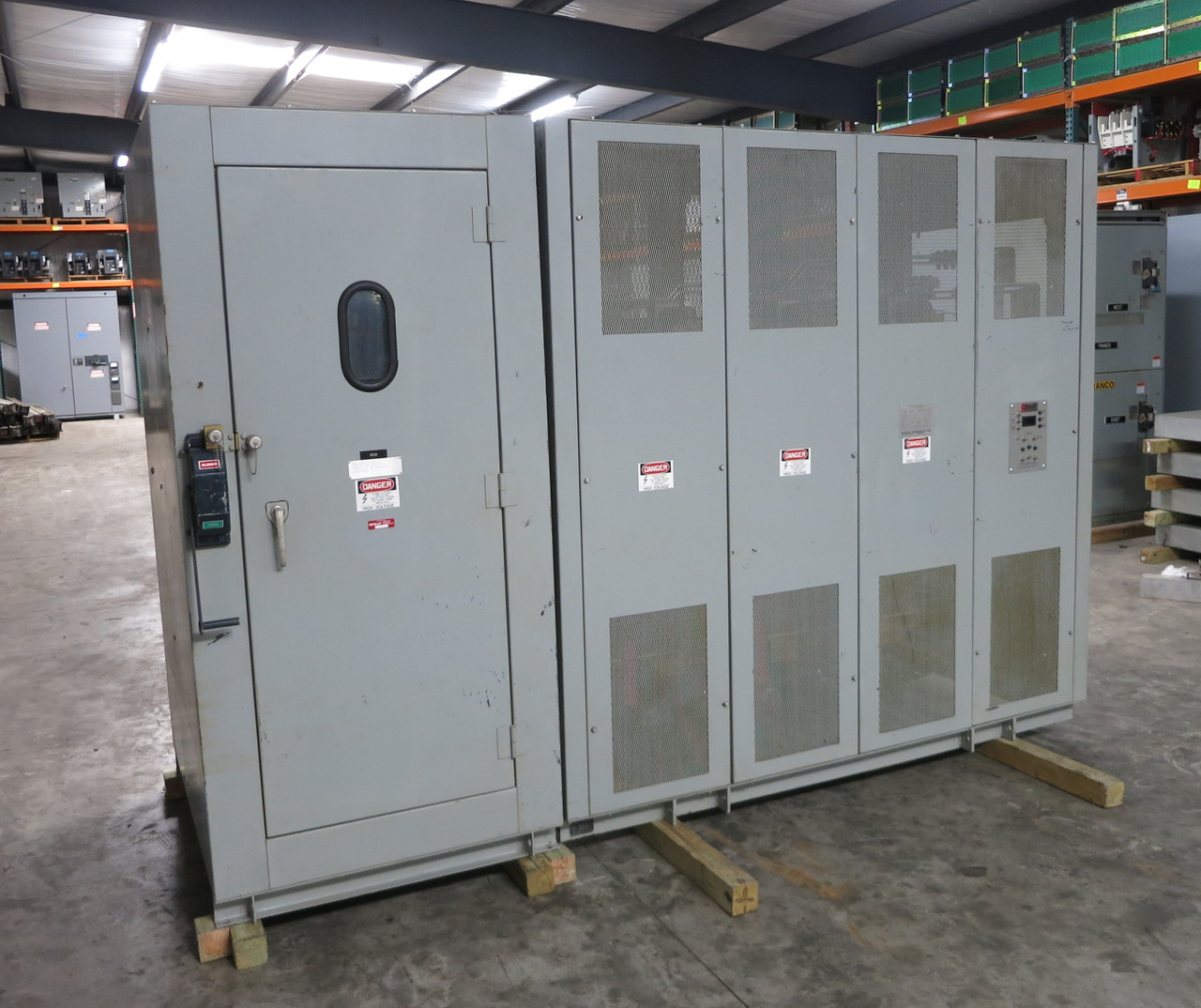 GE 2660/2000 kVA 13800 to 480Y/277 V Transformer + 600A 15kV Switch Versa-Rupter (DW6183-1)