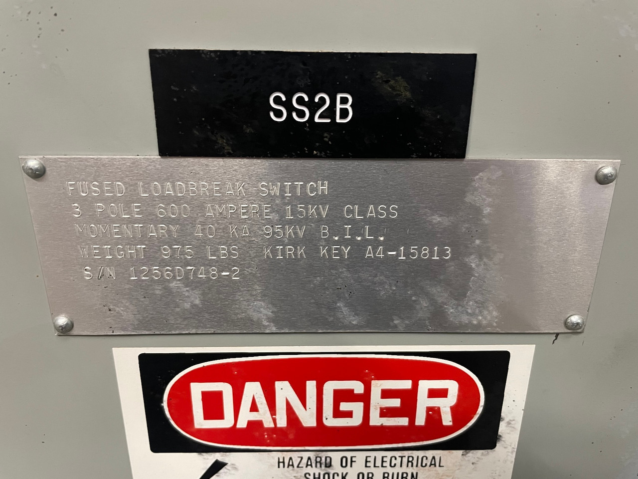 GE 2660/2000 kVA 13800 to 480Y/277 V Transformer + 600A 15kV Switch Versa-Rupter (DW6183-1)