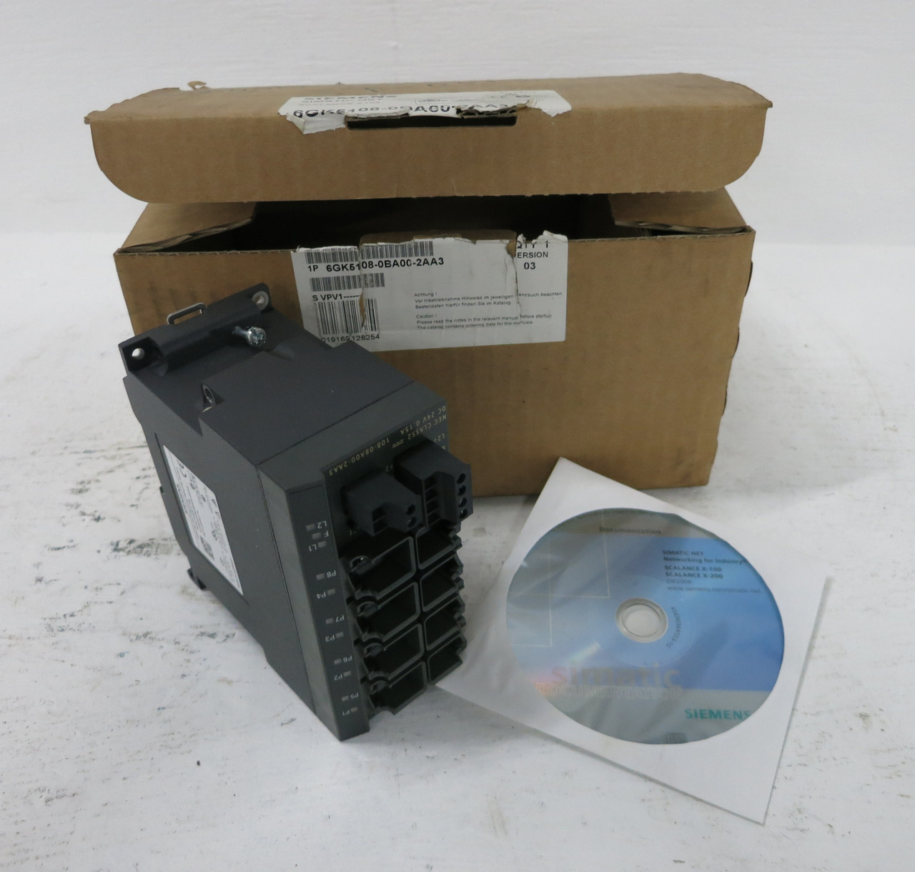 Image of NEW Siemens 108-0BA00-2AA3 SIMATIC NET Industrial Ethernet Switch Scalance X108
