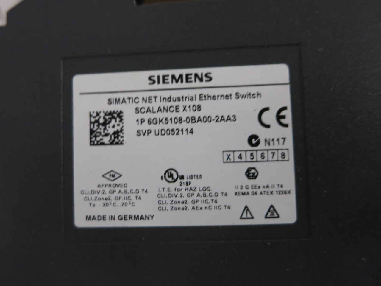 NEW Siemens 108-0BA00-2AA3 SIMATIC NET Industrial Ethernet Switch Scalance X108 (DW6211-2)