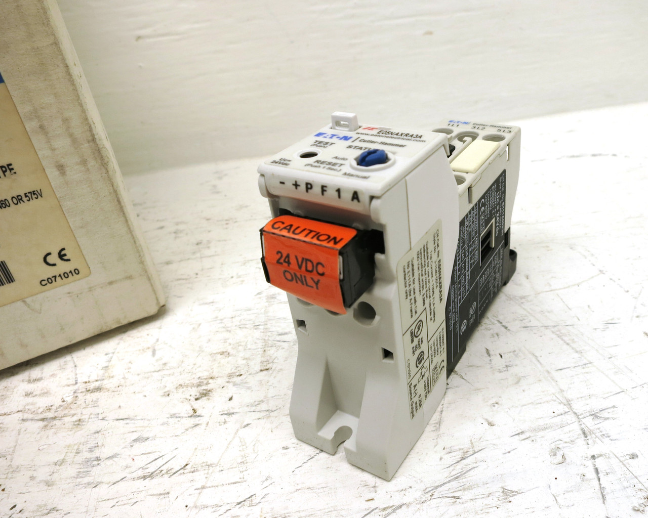 NEW Eaton E101A09A3A Motor Starter 9A 24V Coil .25-.8A Overload FVNR 5HP @ 460V (DW6217-1)