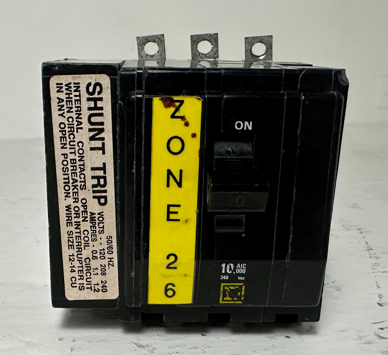 Square D QOB3101021 10A Circuit Breaker w/ Shunt Trip 240 VAC QOB 3 Pole 10 Amp (EM5093-15)