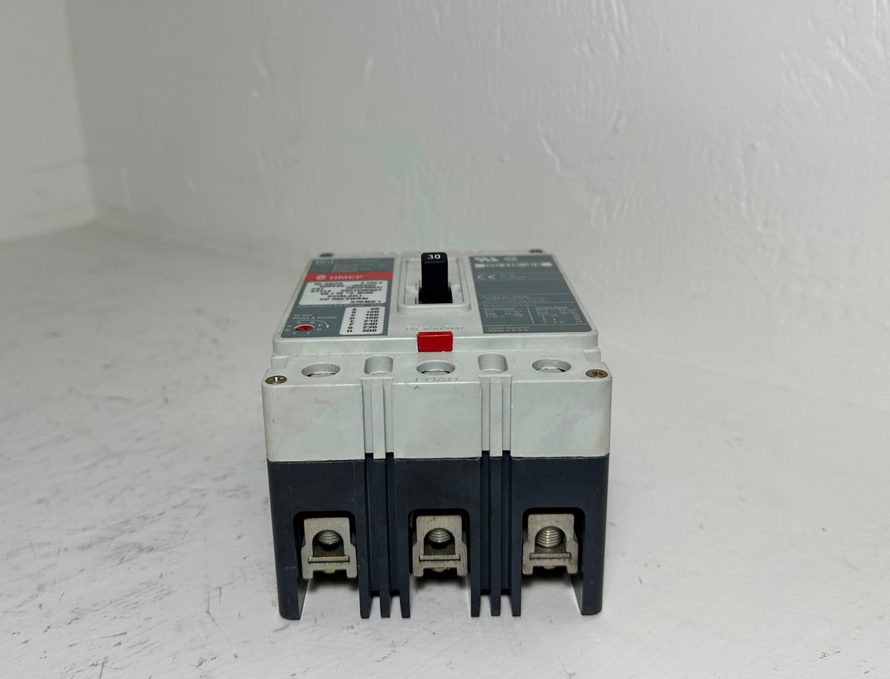 Cutler Hammer HMCP030H1 30A Circuit Breaker Glossy 480/600V 3 Pole HMCP 30 Amp (EM5098-1)
