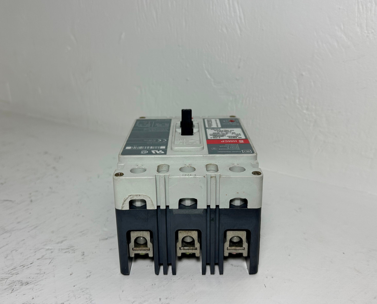 Cutler Hammer HMCP030H1 30A Circuit Breaker Glossy 480/600V 3 Pole HMCP 30 Amp (EM5098-1)