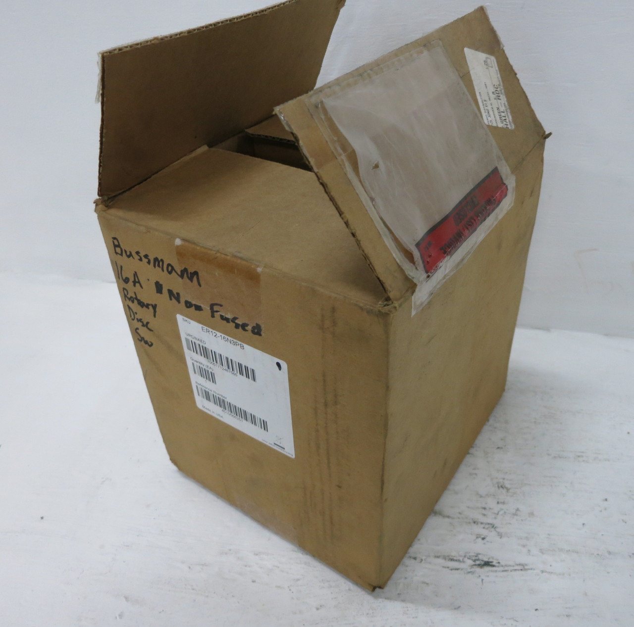 NEW Eaton Bussmann ER12-16N3PB 16A Non-Fusible Enclosed Rotary Disconnect 12 (DW6266-1)
