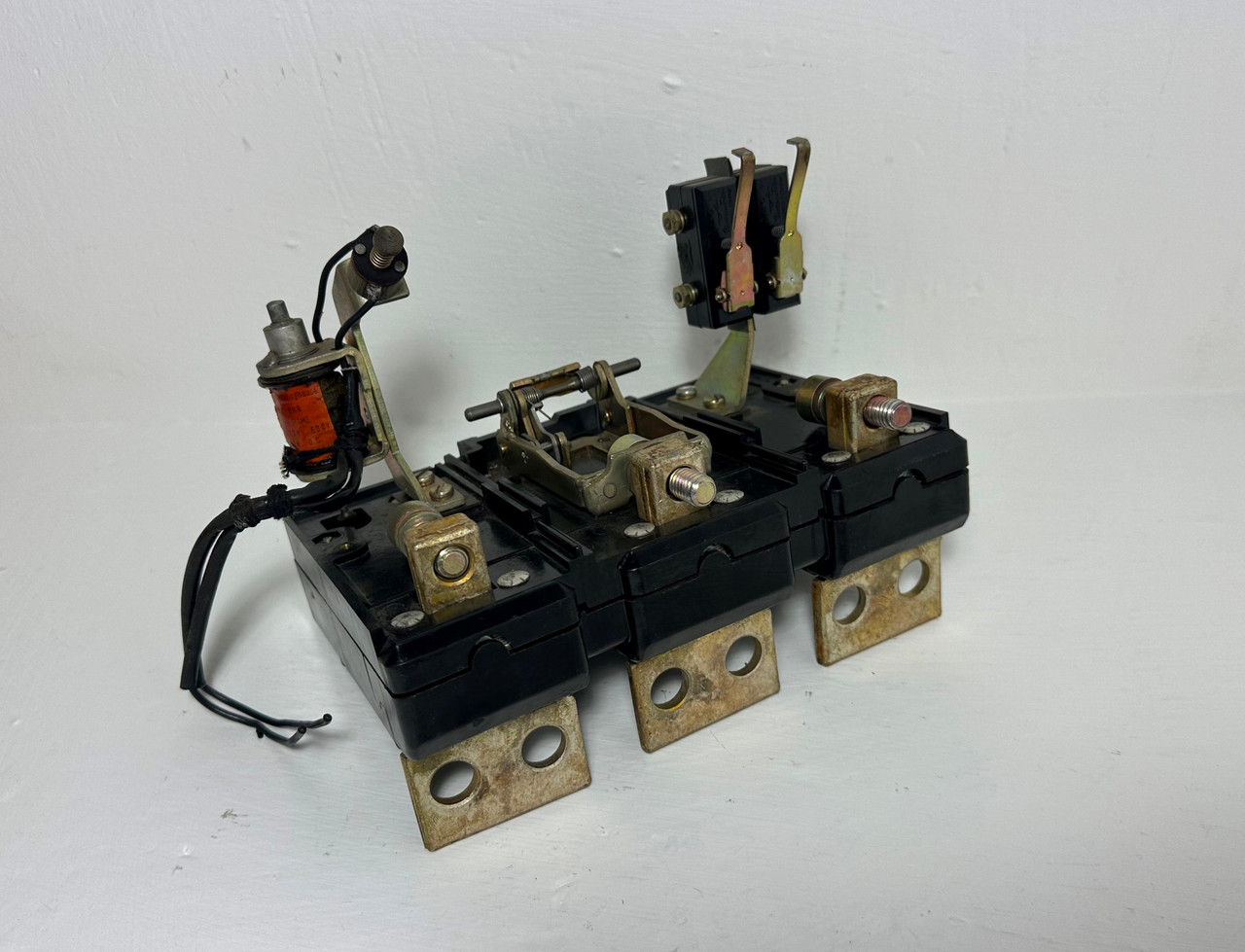 CH Westinghouse 900A HNB3900T AB De-Ion Trip Unit w/ Shunt 3P NB Frame 900 Amp (EM5104-1)