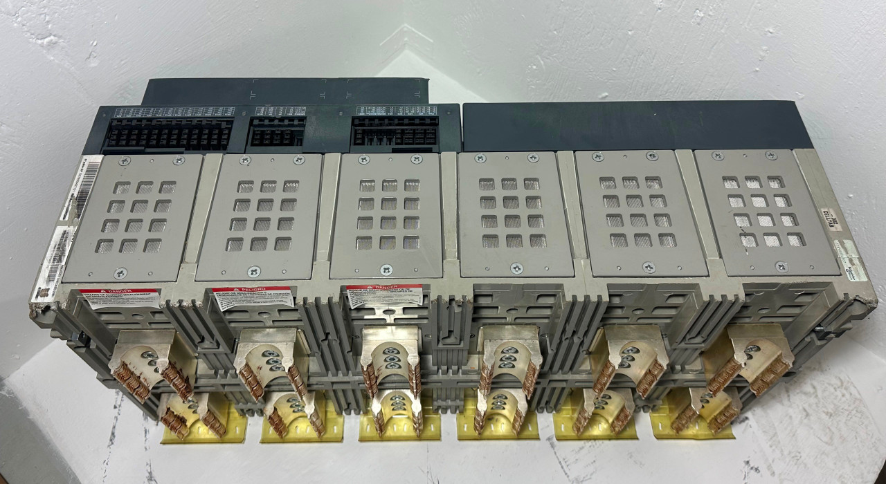 Square D NW40H2 4000A MasterPact EO Breaker 2x Shunt 5.0P Trip LSI 4000 Amp flaw (EM5112-2)