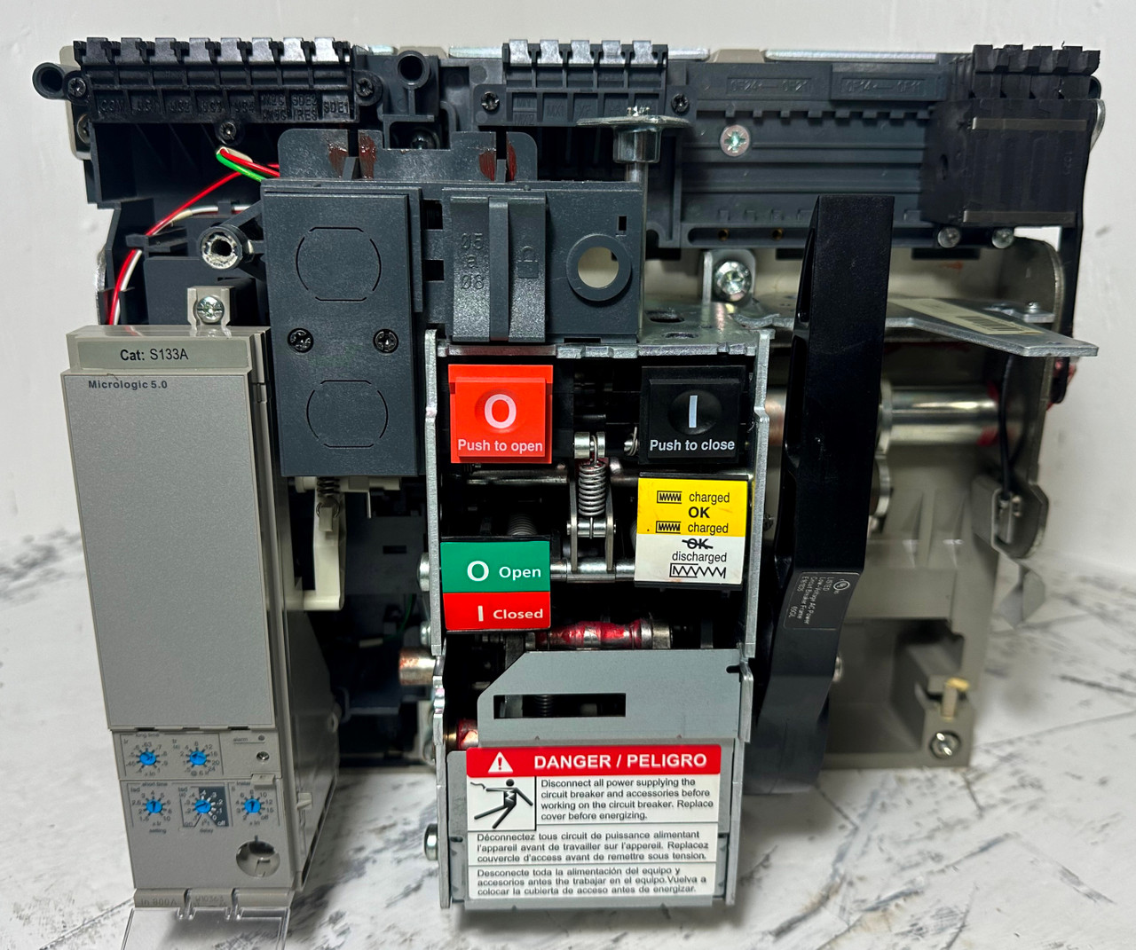 Square D NW08H1 800A MasterPact Circuit Breaker LSI w/ 800 Amp Trip S133A 3P (EM5118-1)