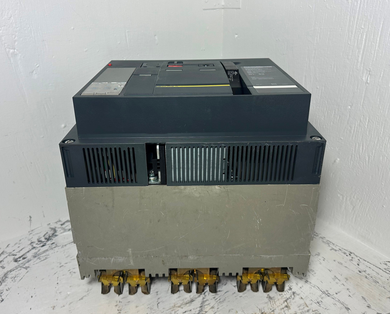 Square D NW16H1 1600A MasterPact LSI Circuit Breaker w/ 1200 Amp Trip 5.0P S163A (EM5127-6)