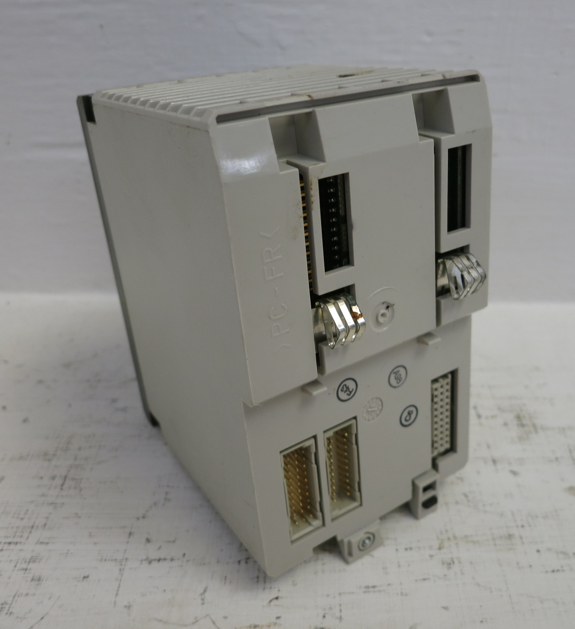 Modicon PC-E984-245 984 Programmable Controller CPU Schneider Automation PLC (DW6319-1)