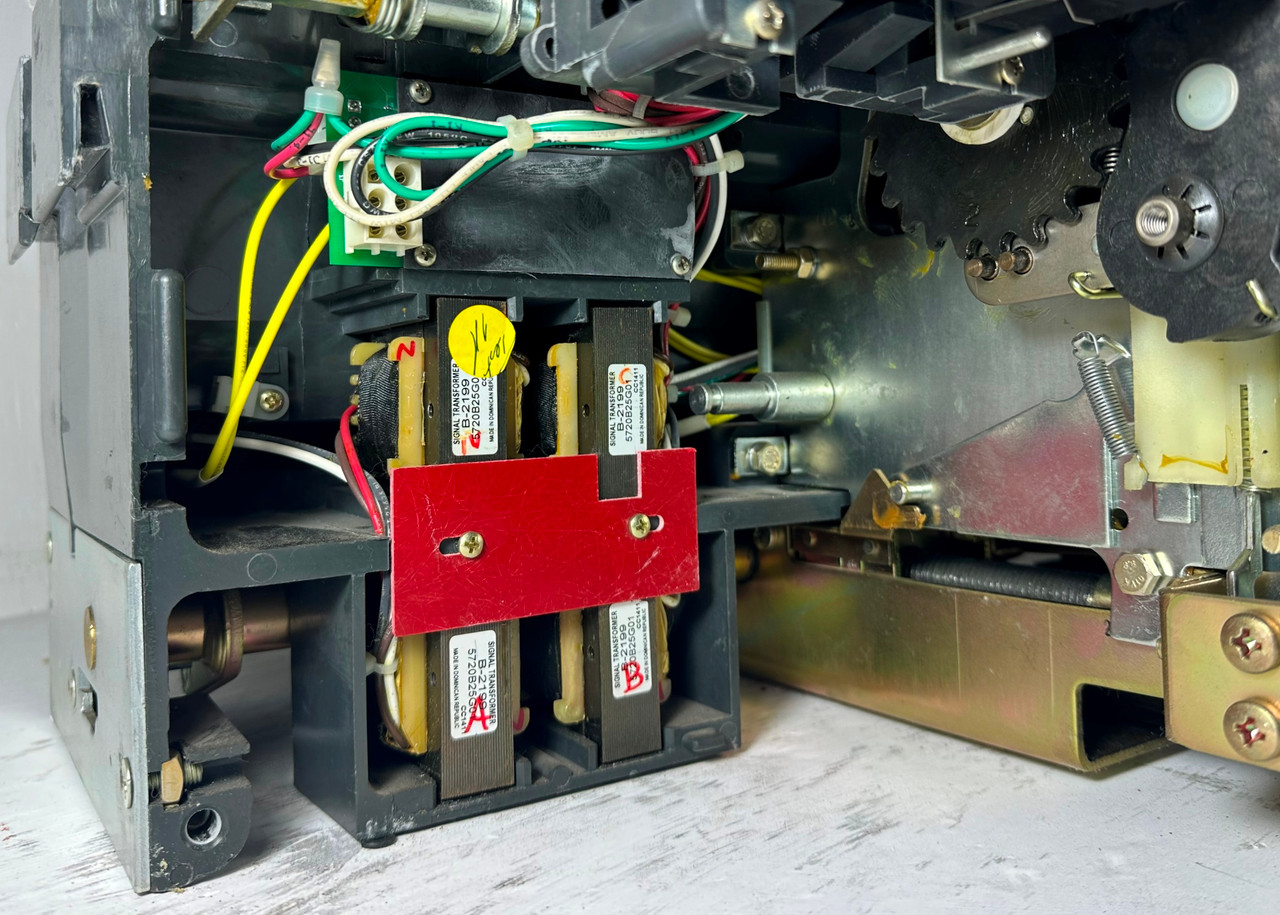 Eaton MDSX16 1600A LSI Magnum DSX Circuit Breaker w/ 1000 Amp Trip & Shunt & Aux (EM5135-1)