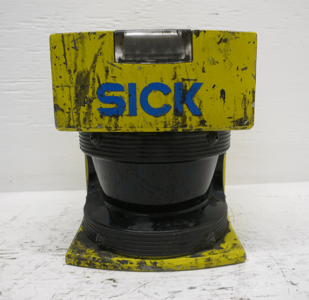 SICK Optic AG PLS101-312 Proximity Laser Safety Scanner Light Sensor 1016066 (DW6377-3)