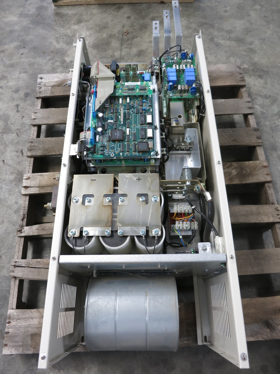 ABB ACS504-120-5 Converter Unit 125 HP ACH504-125-4-00P0 AC VS Drive 3PH 156A (DW6387-1)