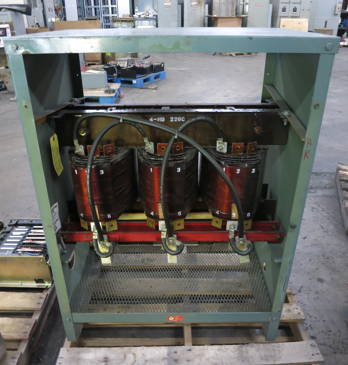 Hevi Duty 112.5 kVA 208 Delta to 208Y/120 V 3PH Dry Type Transformer T3H112S (DW6391-1)