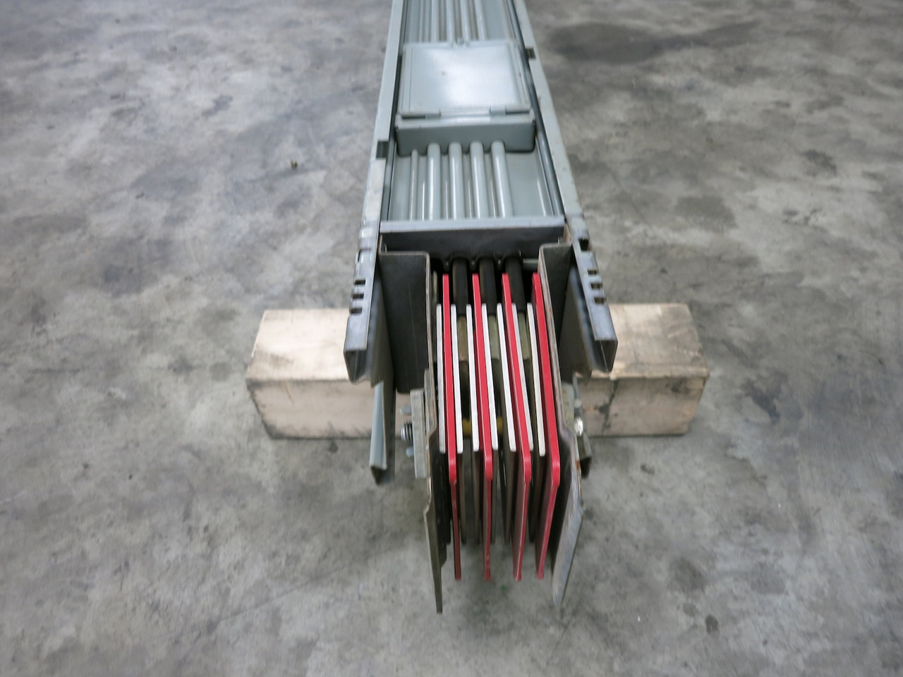 GE AC3P3A8SG 800A 600V Armor-Clad 10' Busway Stick 3PH 3W 800 Amp Aluminum Plug (DW6414-6)