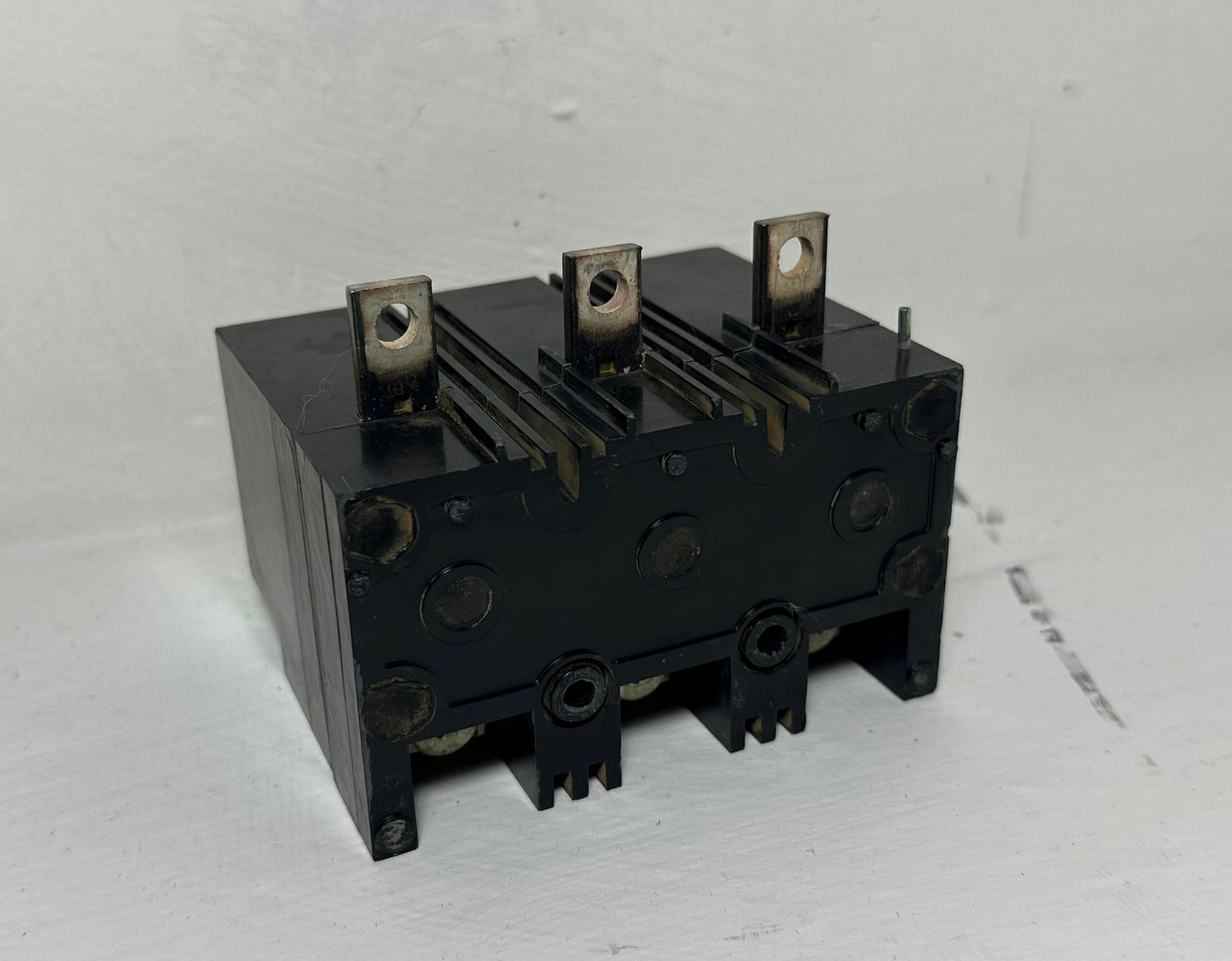 GE TECL36050 50A Current Limiter for Type TEC Circuit Breaker 3P 480/600V 50 Amp (EM5163-1)