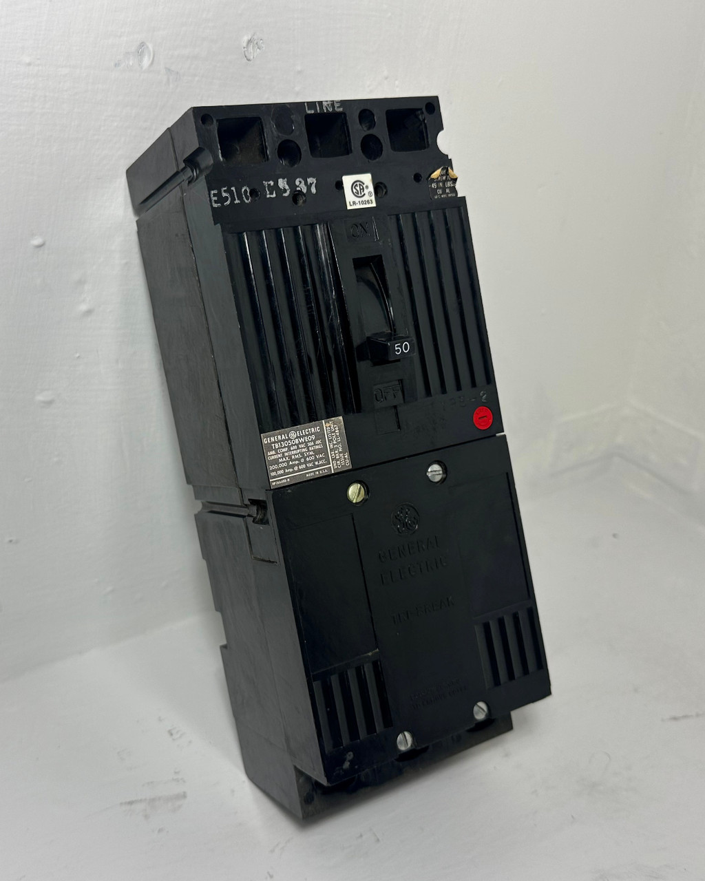 GE TB13050BWE09 50A Tri-Break Circuit Breaker 480/600V 50 Amp General Electric (EM5167-1)